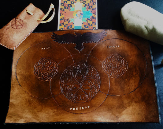 Rune Casting Mat - Past Present Future