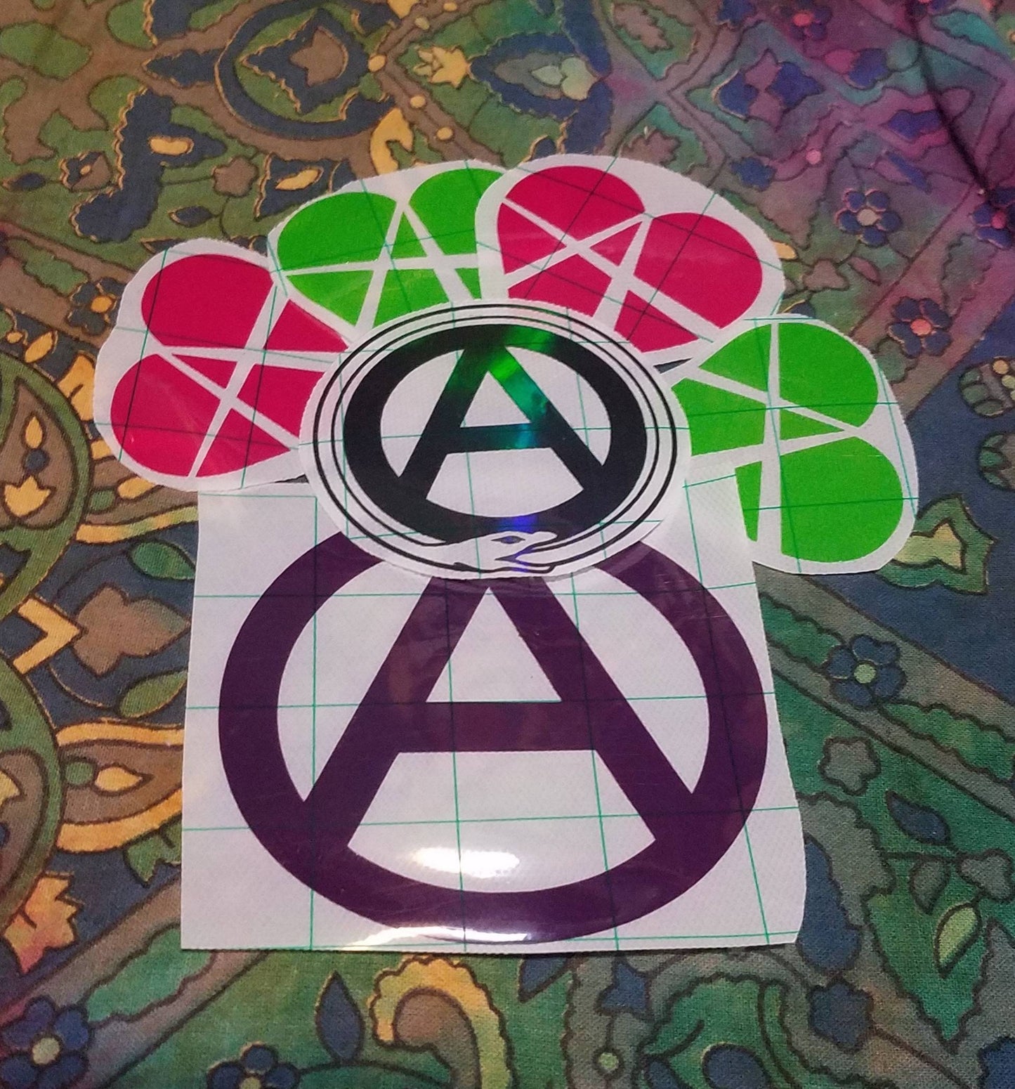 Heart <3 Anarchy - vinyl decal sticker
